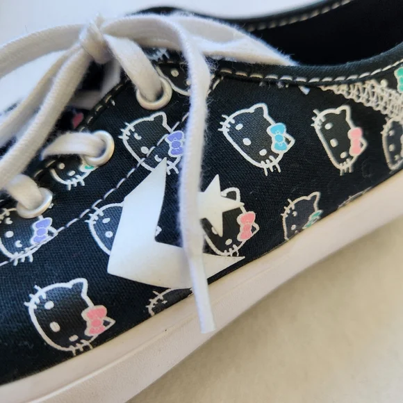 Converse Hello Kitty Print Collab Chuck Taylor Low Sneakers Black Cute Cat 7 - Picture 8 of 16
